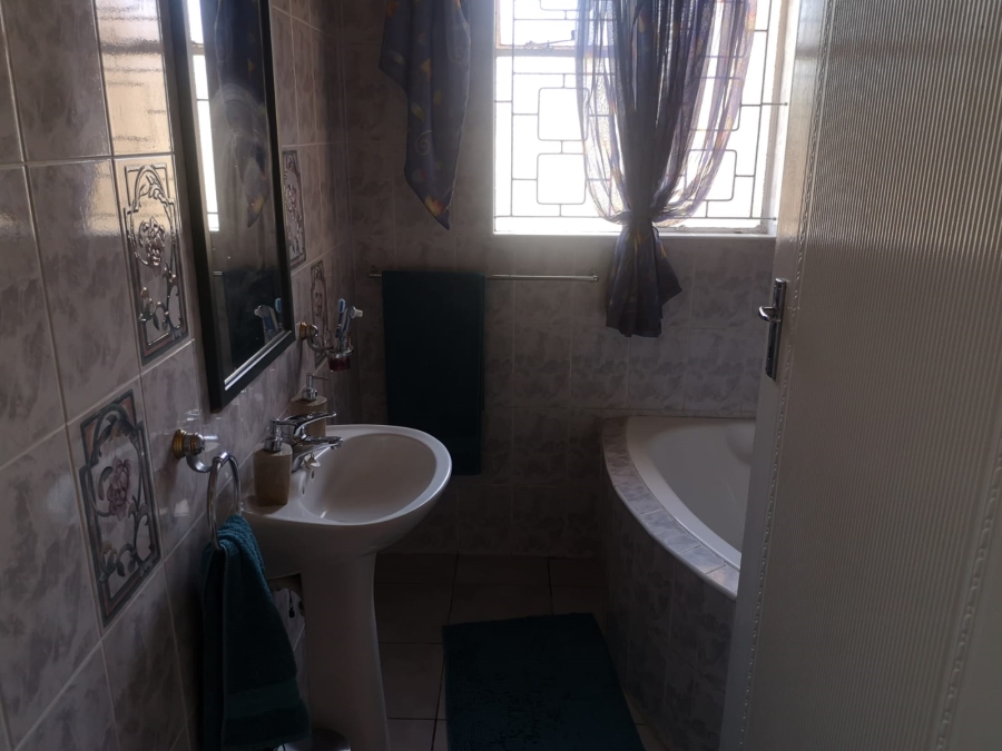 3 Bedroom Property for Sale in Despatch Central Eastern Cape